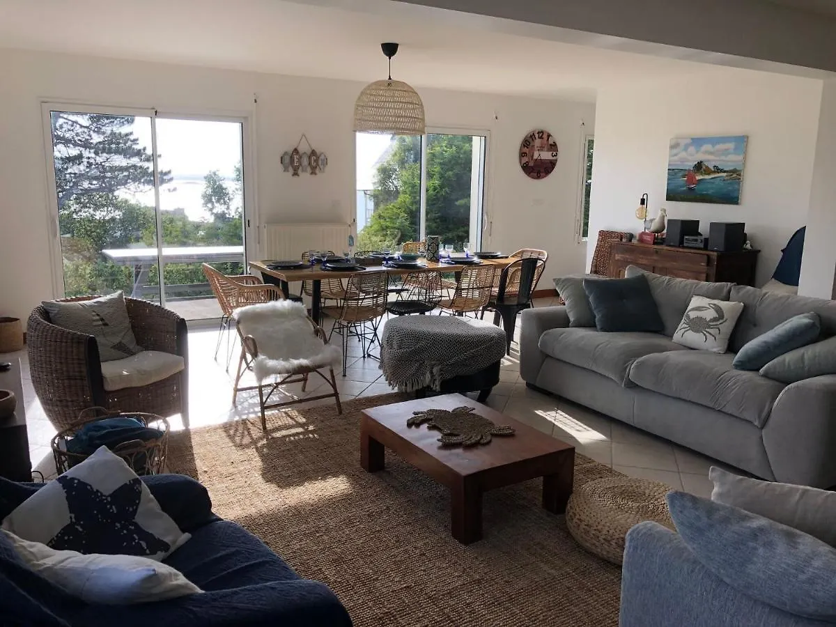 Breton Holiday Home With Fantastic Sea Views بلوغاسنو