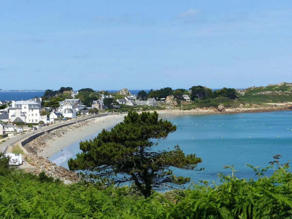 Breton Holiday Home With Fantastic Sea Views بلوغاسنو